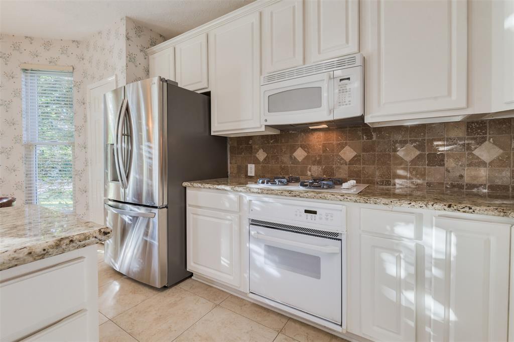 16118 2 Castlegrove Court, Tomball, Texas 77377, 4 Bedrooms Bedrooms, 9 Rooms Rooms,2 BathroomsBathrooms,Single-family,For Sale,Castlegrove,68708168