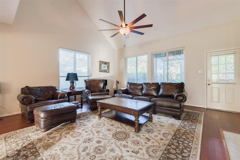 16118 2 Castlegrove Court, Tomball, Texas 77377, 4 Bedrooms Bedrooms, 9 Rooms Rooms,2 BathroomsBathrooms,Single-family,For Sale,Castlegrove,68708168