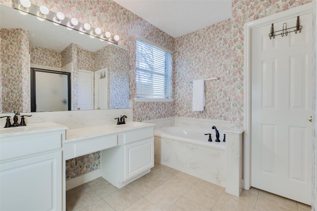 16118 2 Castlegrove Court, Tomball, Texas 77377, 4 Bedrooms Bedrooms, 9 Rooms Rooms,2 BathroomsBathrooms,Single-family,For Sale,Castlegrove,68708168