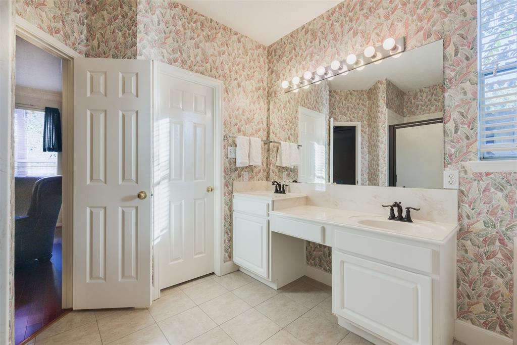 16118 2 Castlegrove Court, Tomball, Texas 77377, 4 Bedrooms Bedrooms, 9 Rooms Rooms,2 BathroomsBathrooms,Single-family,For Sale,Castlegrove,68708168