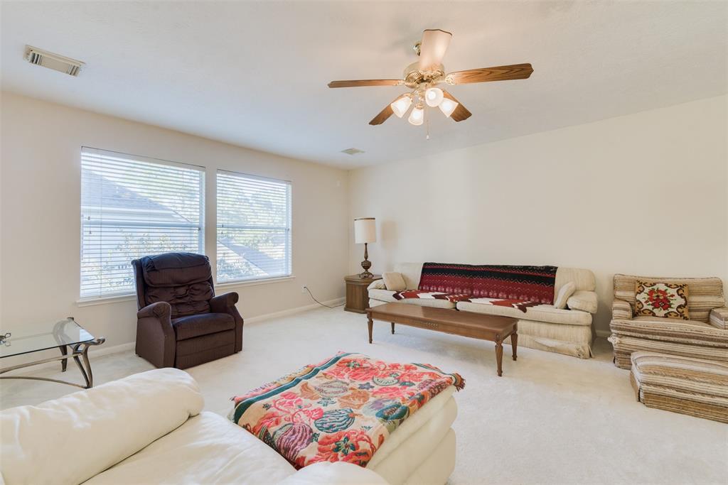 16118 2 Castlegrove Court, Tomball, Texas 77377, 4 Bedrooms Bedrooms, 9 Rooms Rooms,2 BathroomsBathrooms,Single-family,For Sale,Castlegrove,68708168
