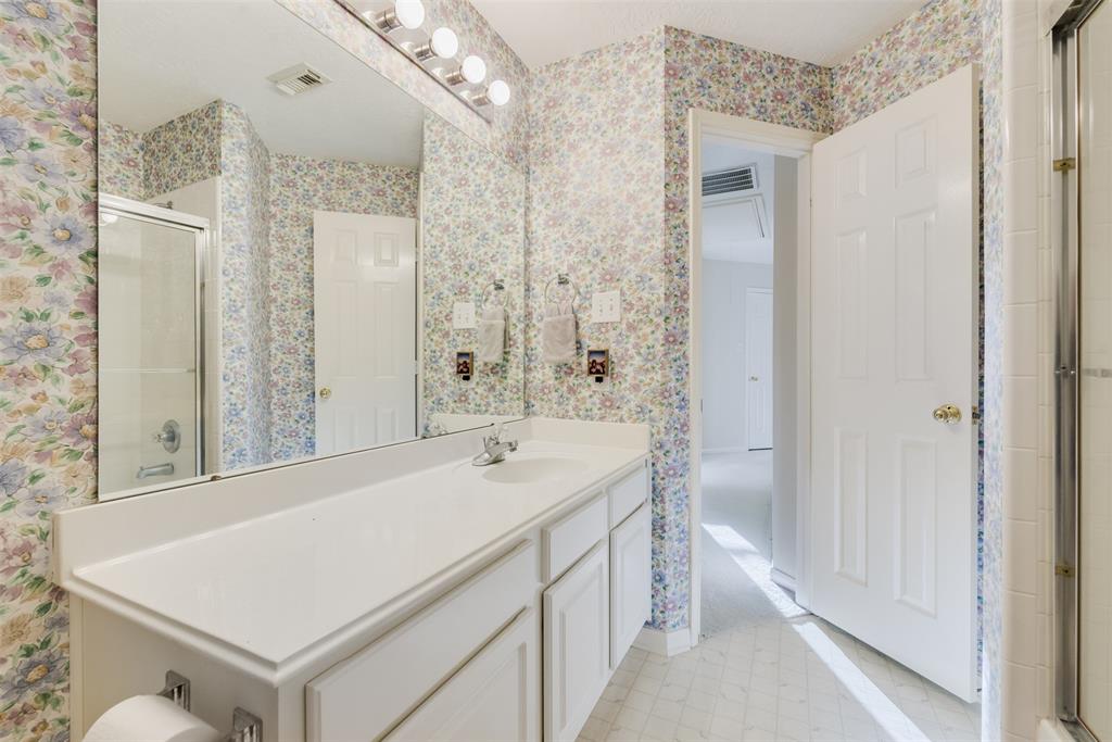 16118 2 Castlegrove Court, Tomball, Texas 77377, 4 Bedrooms Bedrooms, 9 Rooms Rooms,2 BathroomsBathrooms,Single-family,For Sale,Castlegrove,68708168