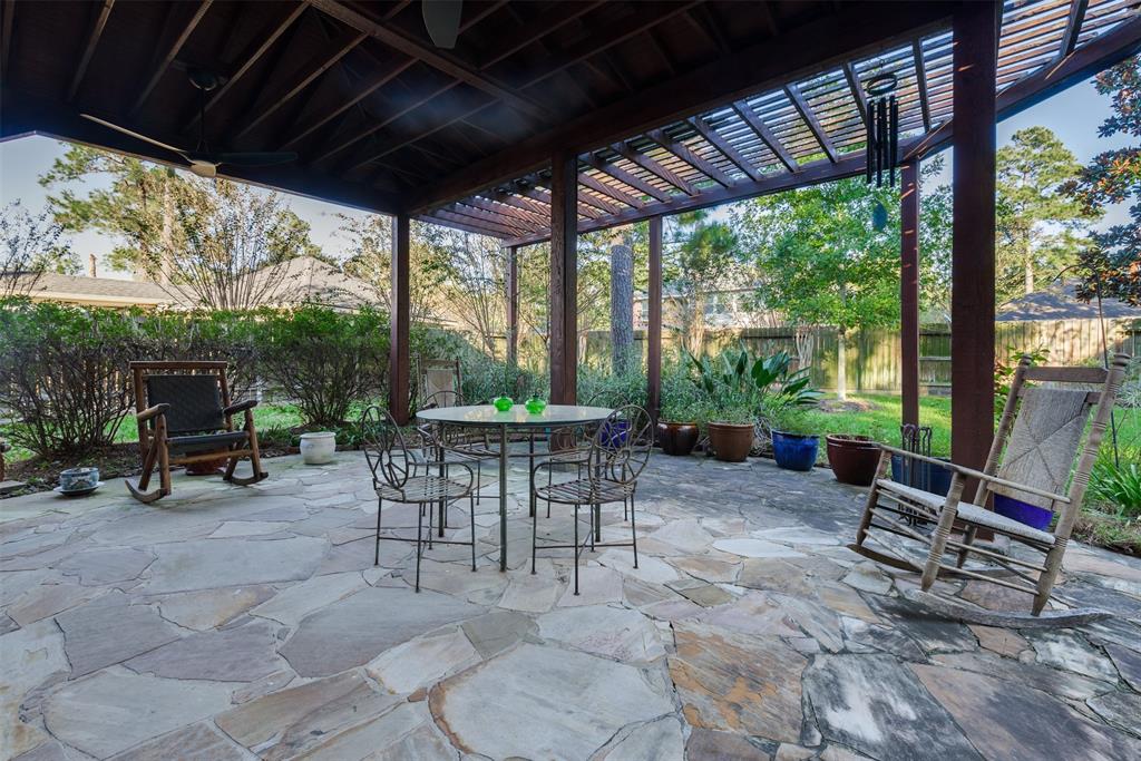 16118 2 Castlegrove Court, Tomball, Texas 77377, 4 Bedrooms Bedrooms, 9 Rooms Rooms,2 BathroomsBathrooms,Single-family,For Sale,Castlegrove,68708168