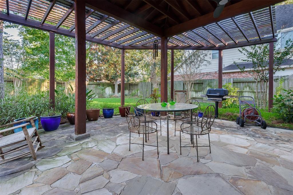 16118 2 Castlegrove Court, Tomball, Texas 77377, 4 Bedrooms Bedrooms, 9 Rooms Rooms,2 BathroomsBathrooms,Single-family,For Sale,Castlegrove,68708168