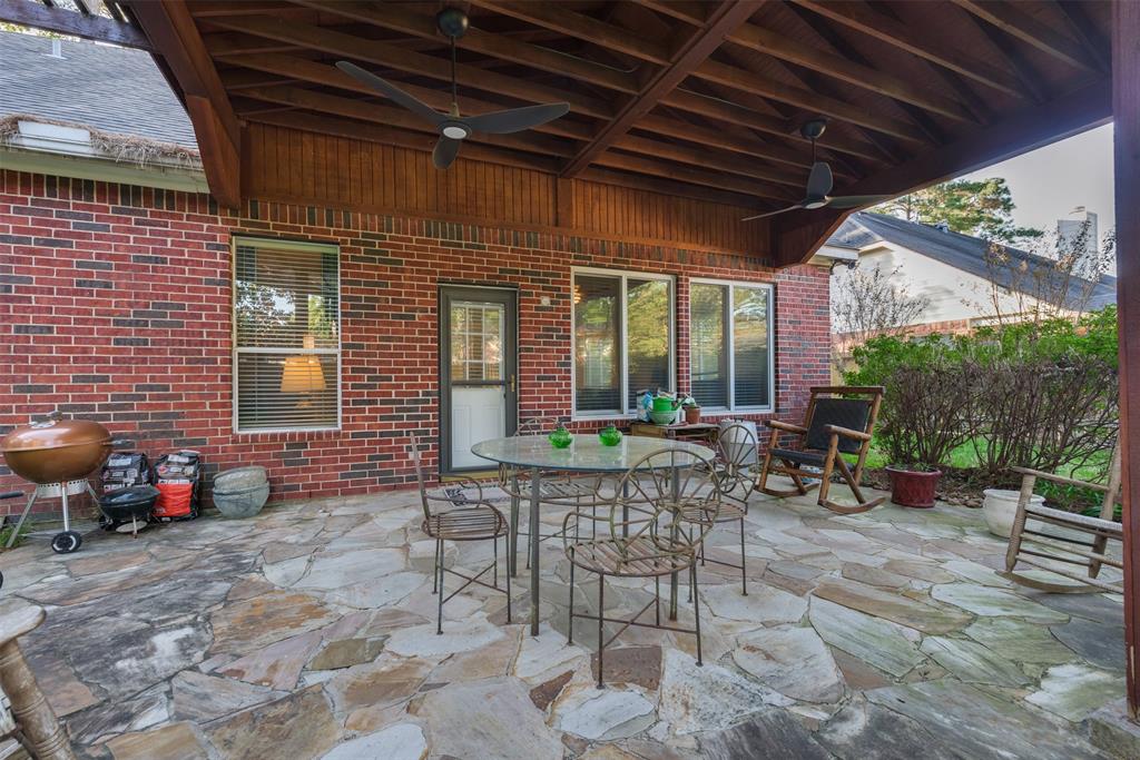 16118 2 Castlegrove Court, Tomball, Texas 77377, 4 Bedrooms Bedrooms, 9 Rooms Rooms,2 BathroomsBathrooms,Single-family,For Sale,Castlegrove,68708168
