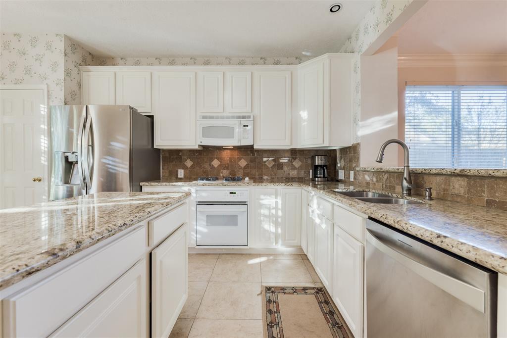 16118 2 Castlegrove Court, Tomball, Texas 77377, 4 Bedrooms Bedrooms, 9 Rooms Rooms,2 BathroomsBathrooms,Single-family,For Sale,Castlegrove,68708168