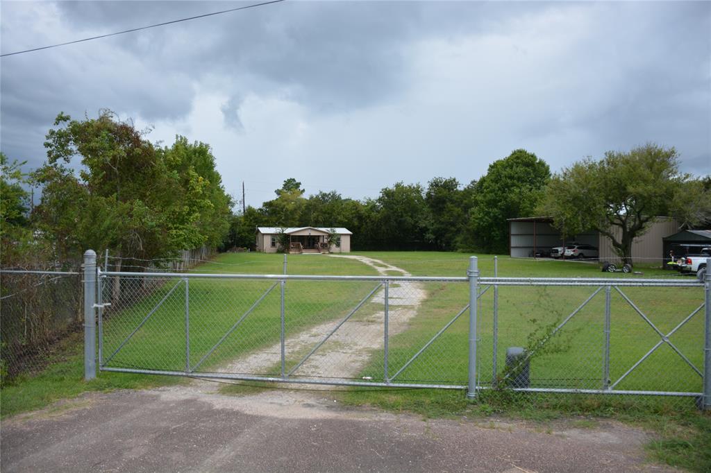 4343 1 Hwy 90 Freeway, Crosby, Texas 77532, 4 Bedrooms Bedrooms, 4 Rooms Rooms,3 BathroomsBathrooms,Single-family,For Sale,Hwy 90,96012444