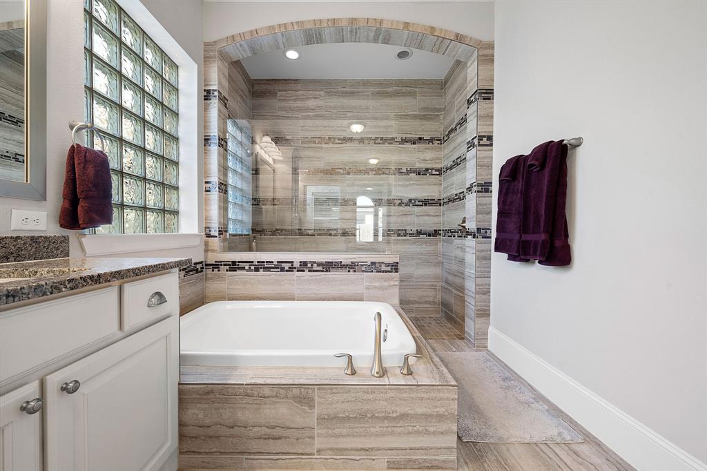 31750 1 Twin Timbers Lane, Spring, Texas 77386, 3 Bedrooms Bedrooms, 11 Rooms Rooms,2 BathroomsBathrooms,Single-family,For Sale,Twin Timbers,66917045