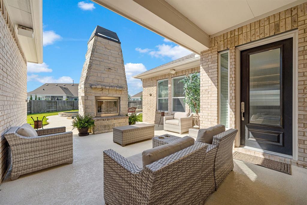 31750 1 Twin Timbers Lane, Spring, Texas 77386, 3 Bedrooms Bedrooms, 11 Rooms Rooms,2 BathroomsBathrooms,Single-family,For Sale,Twin Timbers,66917045