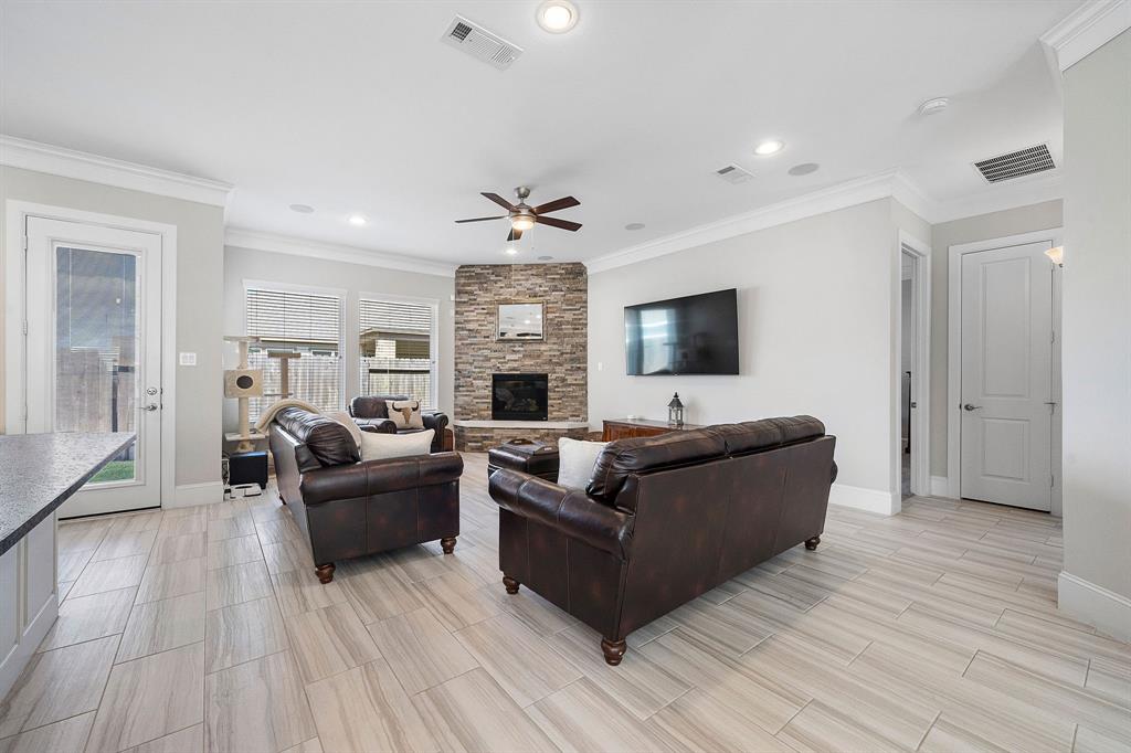 31750 1 Twin Timbers Lane, Spring, Texas 77386, 3 Bedrooms Bedrooms, 11 Rooms Rooms,2 BathroomsBathrooms,Single-family,For Sale,Twin Timbers,66917045