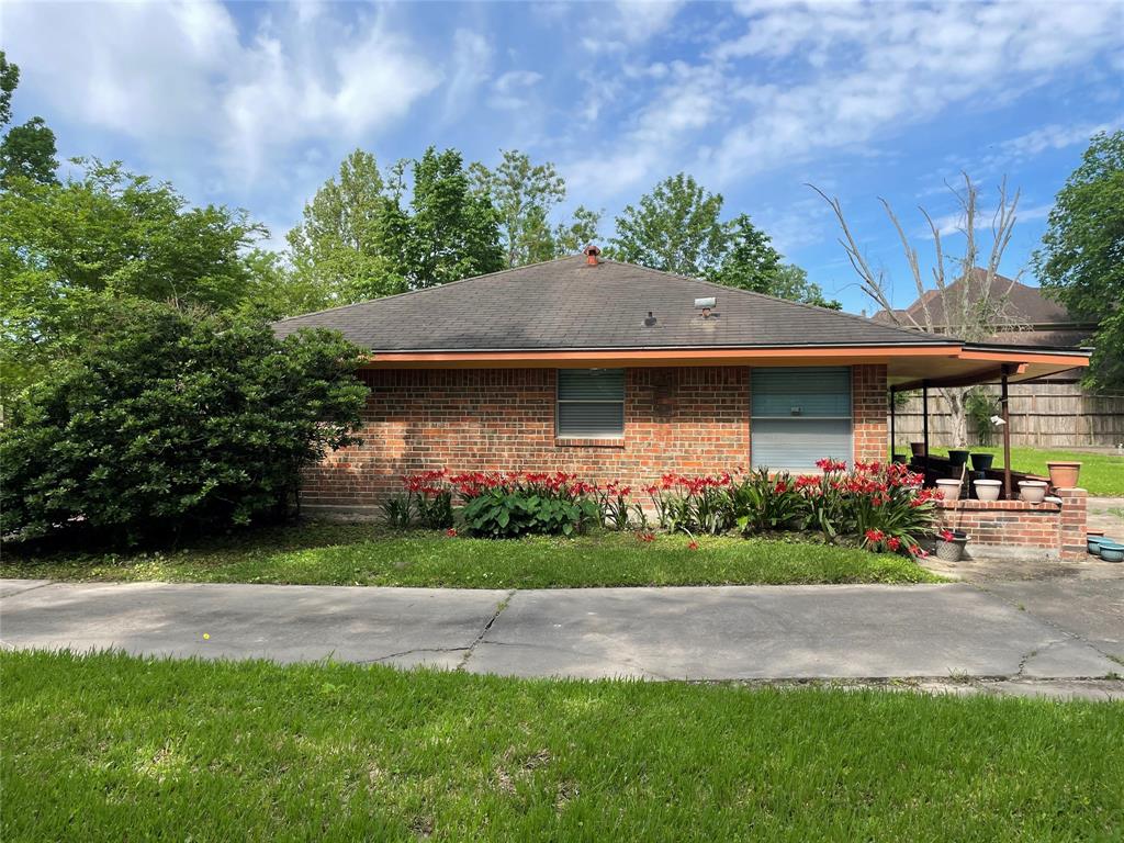 1631 1 Gault Road, Houston, Texas 77039, 4 Bedrooms Bedrooms, 6 Rooms Rooms,2 BathroomsBathrooms,Single-family,For Sale,Gault,8824551