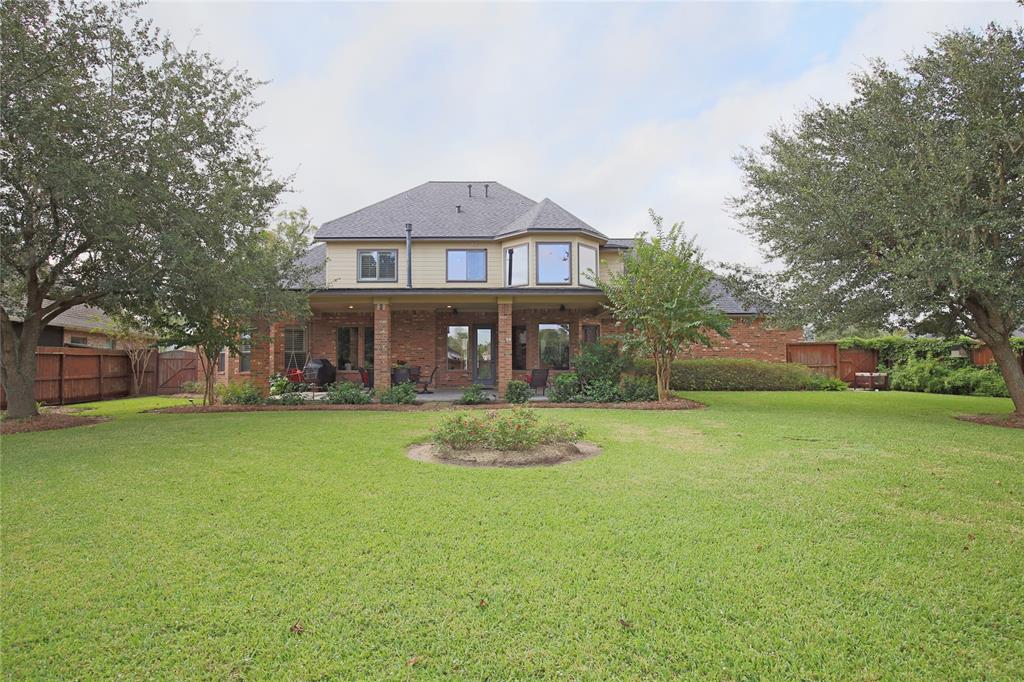 51 2 Deerwood Court, Lake Jackson, Texas 77566, 4 Bedrooms Bedrooms, 5 Rooms Rooms,3 BathroomsBathrooms,Single-family,For Sale,Deerwood,92300219