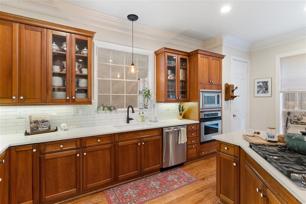 3214 3 Pemberton Circle Drive, Houston, Texas 77025, 3 Bedrooms Bedrooms, 6 Rooms Rooms,2 BathroomsBathrooms,Single-family,For Sale,Pemberton Circle,87207982