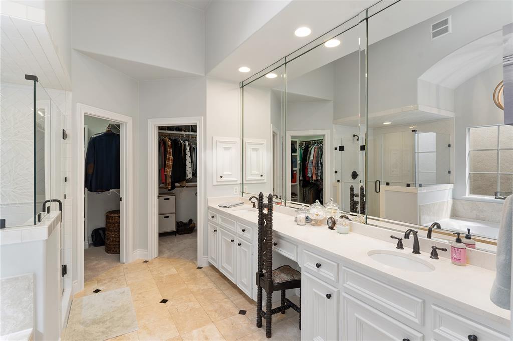 3214 3 Pemberton Circle Drive, Houston, Texas 77025, 3 Bedrooms Bedrooms, 6 Rooms Rooms,2 BathroomsBathrooms,Single-family,For Sale,Pemberton Circle,87207982