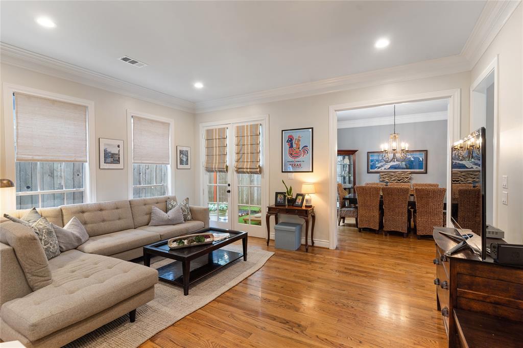 3214 3 Pemberton Circle Drive, Houston, Texas 77025, 3 Bedrooms Bedrooms, 6 Rooms Rooms,2 BathroomsBathrooms,Single-family,For Sale,Pemberton Circle,87207982