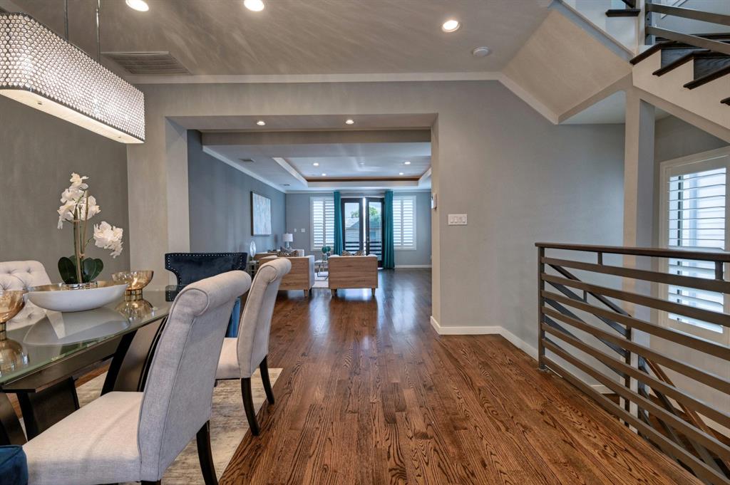 1712 4 Oakdale Street, Houston, Texas 77004, 3 Bedrooms Bedrooms, 8 Rooms Rooms,3 BathroomsBathrooms,Single-family,For Sale,Oakdale,51227717