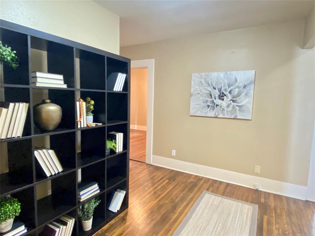 1623 1.5 Broadway Street, Galveston, Texas 77550, 3 Bedrooms Bedrooms, 8 Rooms Rooms,2 BathroomsBathrooms,Single-family,For Sale,Broadway,54762730