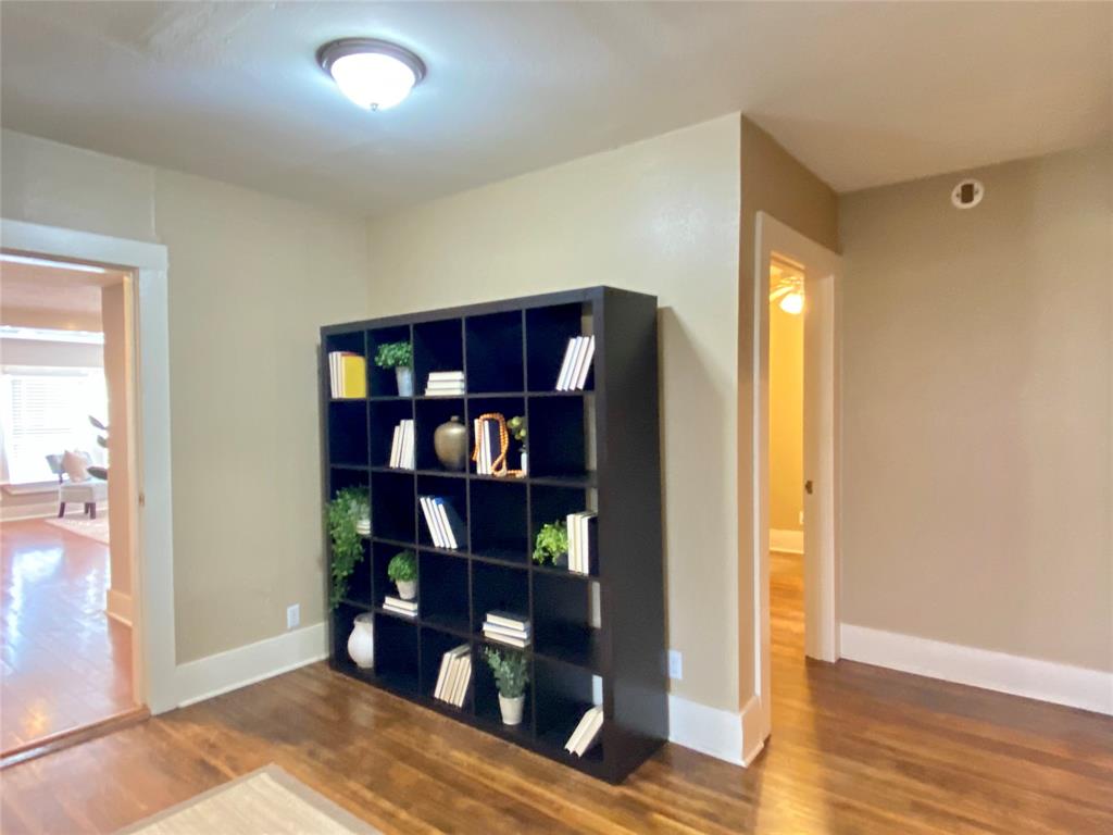 1623 1.5 Broadway Street, Galveston, Texas 77550, 3 Bedrooms Bedrooms, 8 Rooms Rooms,2 BathroomsBathrooms,Single-family,For Sale,Broadway,54762730