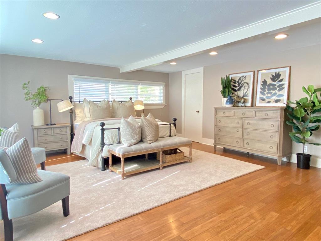1623 1.5 Broadway Street, Galveston, Texas 77550, 3 Bedrooms Bedrooms, 8 Rooms Rooms,2 BathroomsBathrooms,Single-family,For Sale,Broadway,54762730