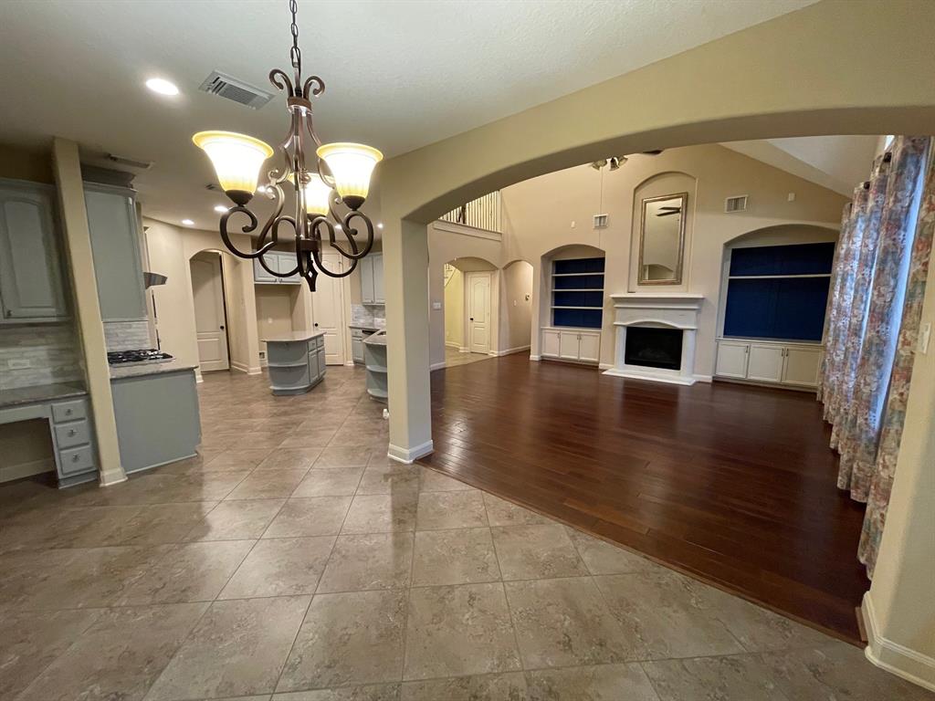 19509 2 Comal River Drive, Cypress, Texas 77433, 5 Bedrooms Bedrooms, 12 Rooms Rooms,4 BathroomsBathrooms,Single-family,For Sale,Comal River,26460908