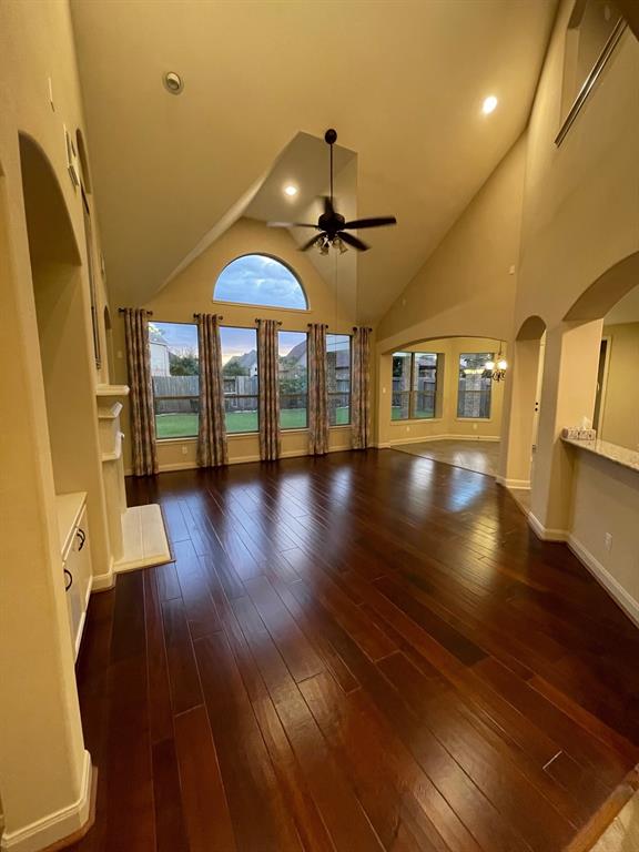 19509 2 Comal River Drive, Cypress, Texas 77433, 5 Bedrooms Bedrooms, 12 Rooms Rooms,4 BathroomsBathrooms,Single-family,For Sale,Comal River,26460908