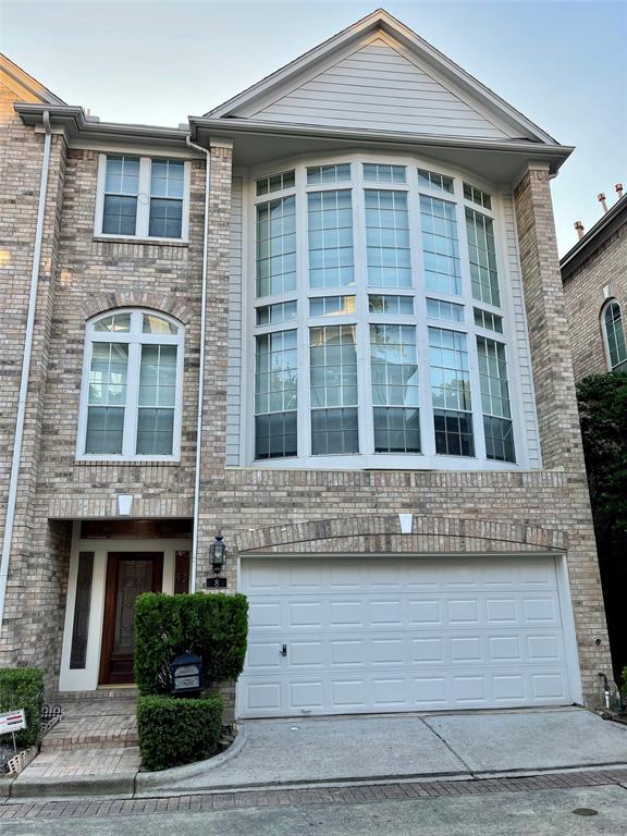 8 3 Stalynn Lane, Houston, Texas 77027, 3 Bedrooms Bedrooms, 8 Rooms Rooms,2 BathroomsBathrooms,Townhouse/condo,For Sale,Stalynn,67322118