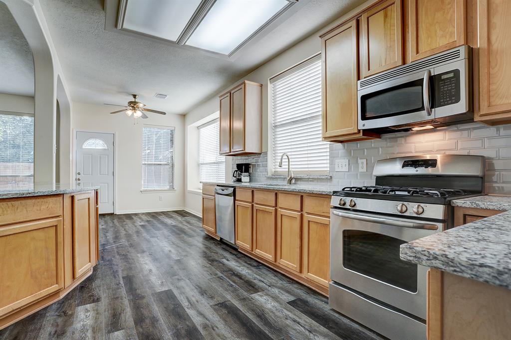 3117 2 English Oaks Boulevard, Pearland, Texas 77584, 4 Bedrooms Bedrooms, 4 Rooms Rooms,2 BathroomsBathrooms,Single-family,For Sale,English Oaks,74079446