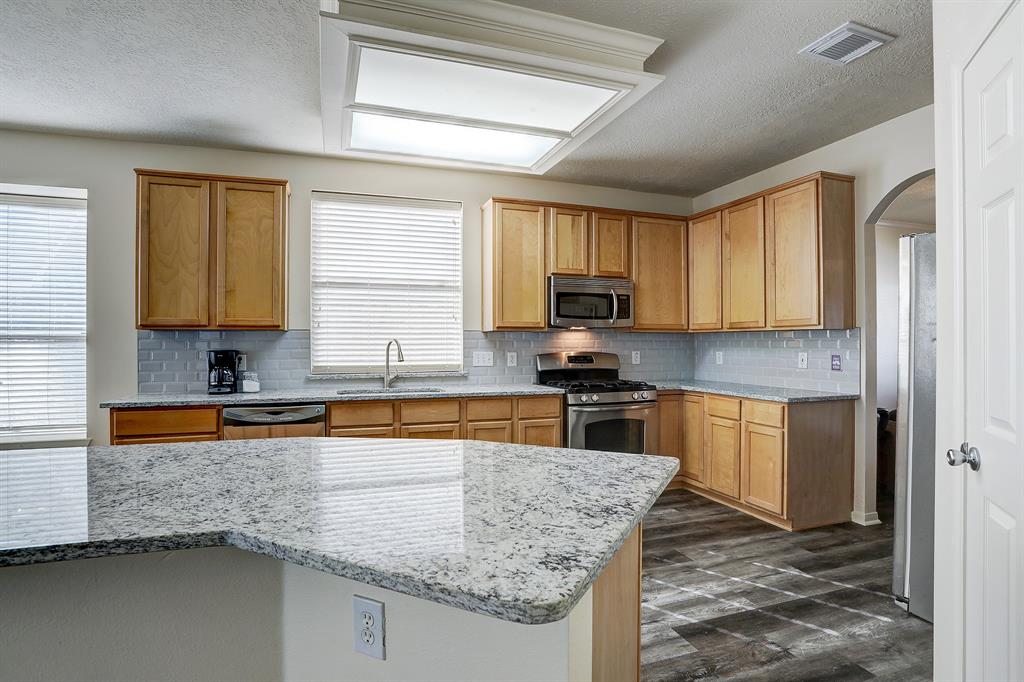 3117 2 English Oaks Boulevard, Pearland, Texas 77584, 4 Bedrooms Bedrooms, 4 Rooms Rooms,2 BathroomsBathrooms,Single-family,For Sale,English Oaks,74079446