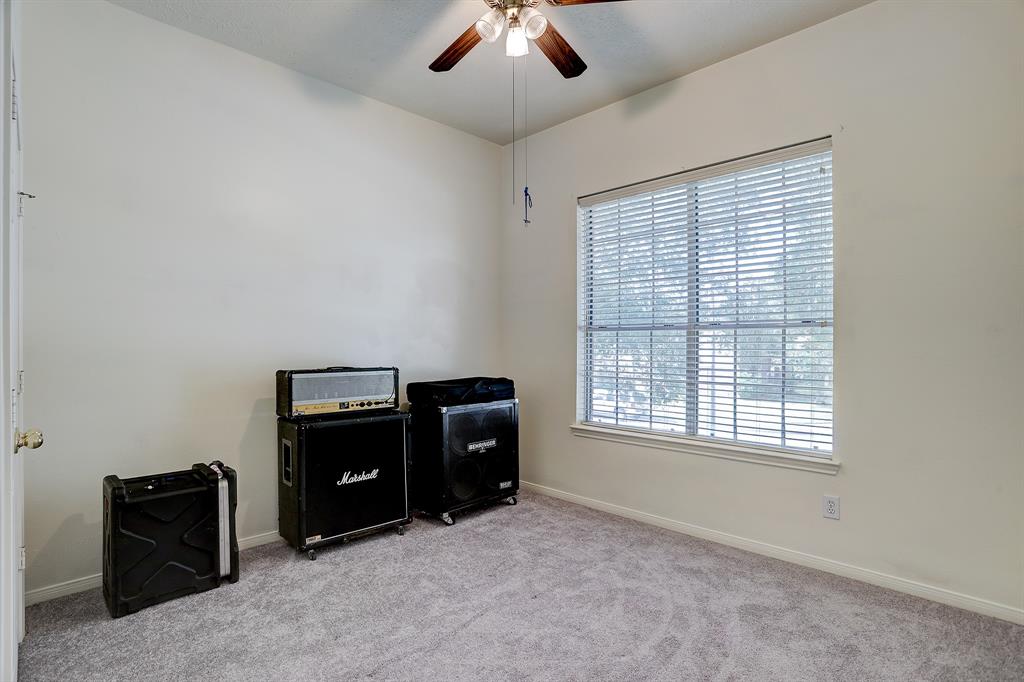 3117 2 English Oaks Boulevard, Pearland, Texas 77584, 4 Bedrooms Bedrooms, 4 Rooms Rooms,2 BathroomsBathrooms,Single-family,For Sale,English Oaks,74079446