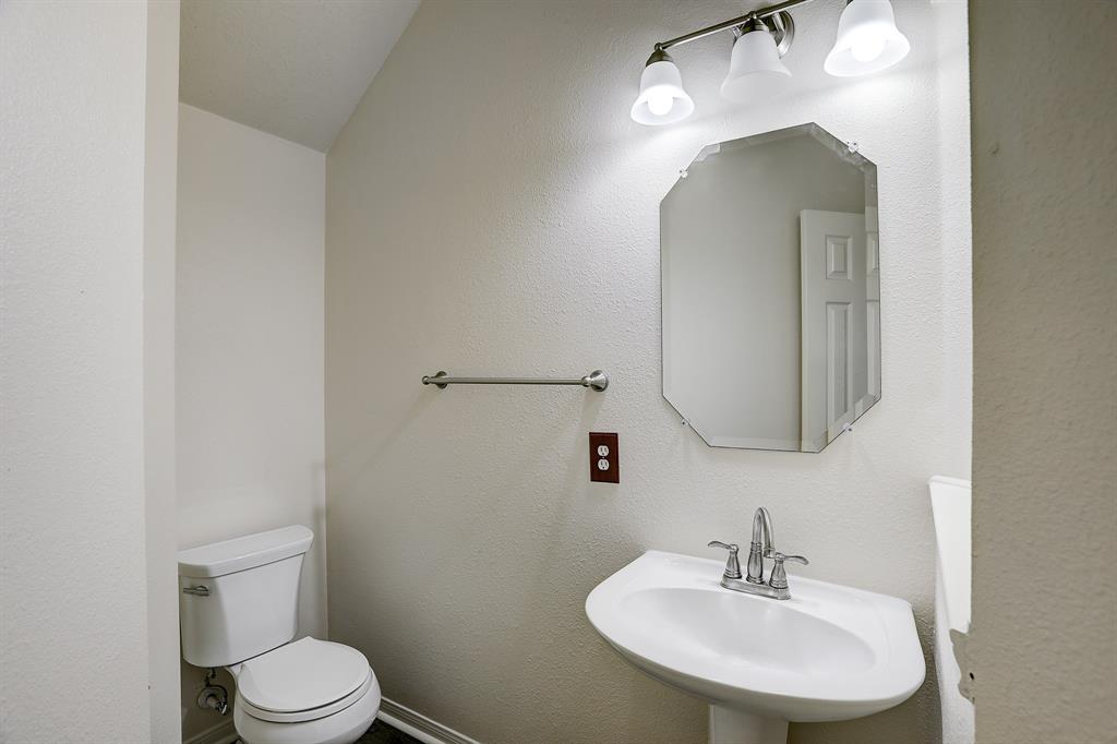 3117 2 English Oaks Boulevard, Pearland, Texas 77584, 4 Bedrooms Bedrooms, 4 Rooms Rooms,2 BathroomsBathrooms,Single-family,For Sale,English Oaks,74079446