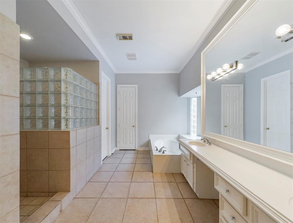 24507 2 Alexander Crossing Lane, Katy, Texas 77494, 5 Bedrooms Bedrooms, 13 Rooms Rooms,3 BathroomsBathrooms,Single-family,For Sale,Alexander Crossing,64658334