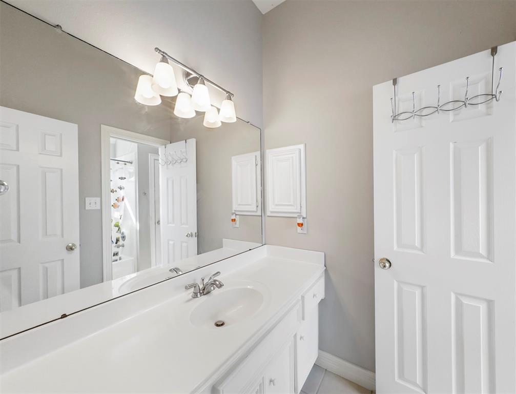 24507 2 Alexander Crossing Lane, Katy, Texas 77494, 5 Bedrooms Bedrooms, 13 Rooms Rooms,3 BathroomsBathrooms,Single-family,For Sale,Alexander Crossing,64658334