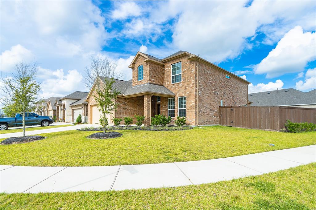 7302 2 Saddle Tree Drive, Spring, Texas 77379, 4 Bedrooms Bedrooms, 8 Rooms Rooms,3 BathroomsBathrooms,Single-family,For Sale,Saddle Tree,34658176