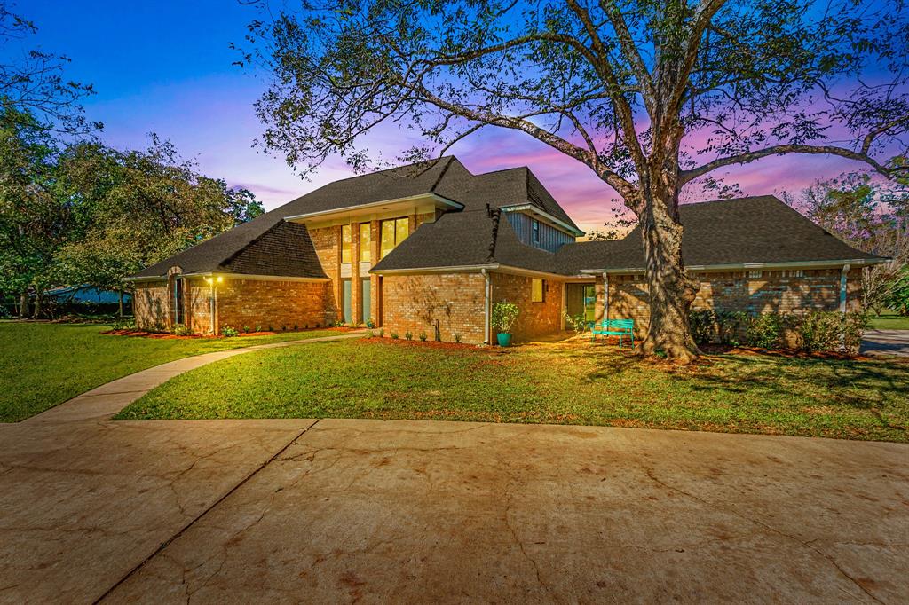 110 2 Dance Drive, West Columbia, Texas 77486, 4 Bedrooms Bedrooms, 4 Rooms Rooms,3 BathroomsBathrooms,Single-family,For Sale,Dance,7011322