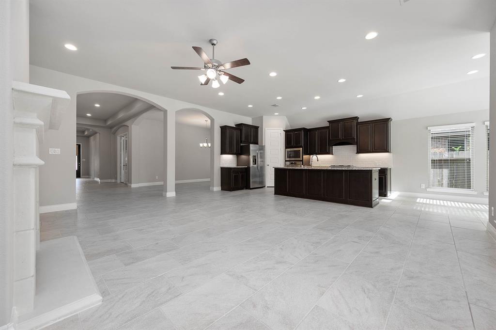 217 1 Red Petal Way, Conroe, Texas 77304, 4 Bedrooms Bedrooms, 8 Rooms Rooms,3 BathroomsBathrooms,Single-family,For Sale,Red Petal,62405222