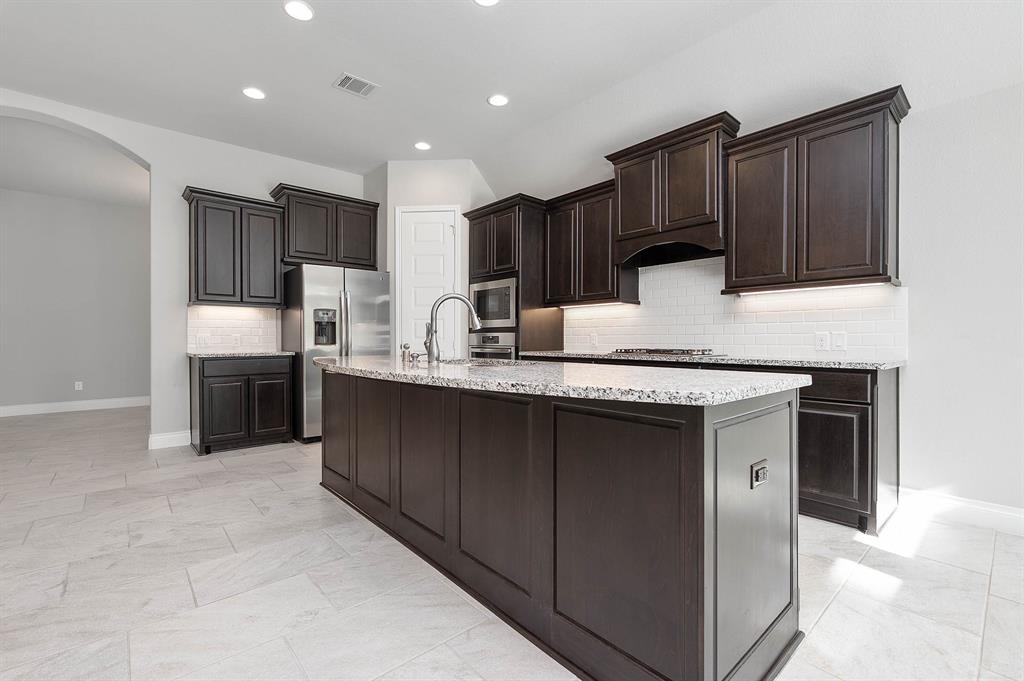 217 1 Red Petal Way, Conroe, Texas 77304, 4 Bedrooms Bedrooms, 8 Rooms Rooms,3 BathroomsBathrooms,Single-family,For Sale,Red Petal,62405222