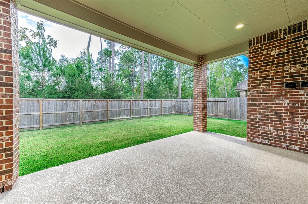 217 1 Red Petal Way, Conroe, Texas 77304, 4 Bedrooms Bedrooms, 8 Rooms Rooms,3 BathroomsBathrooms,Single-family,For Sale,Red Petal,62405222