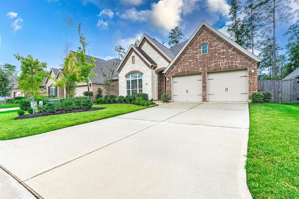 217 1 Red Petal Way, Conroe, Texas 77304, 4 Bedrooms Bedrooms, 8 Rooms Rooms,3 BathroomsBathrooms,Single-family,For Sale,Red Petal,62405222