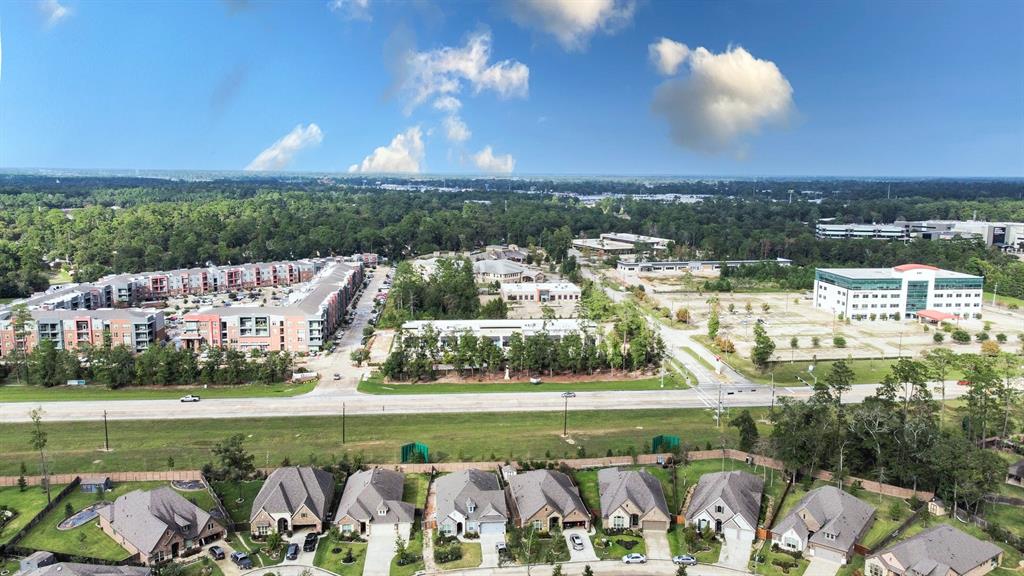 217 1 Red Petal Way, Conroe, Texas 77304, 4 Bedrooms Bedrooms, 8 Rooms Rooms,3 BathroomsBathrooms,Single-family,For Sale,Red Petal,62405222