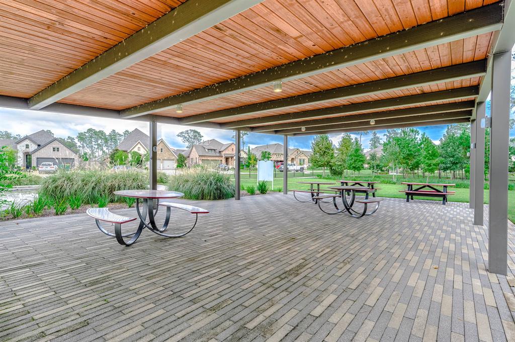 217 1 Red Petal Way, Conroe, Texas 77304, 4 Bedrooms Bedrooms, 8 Rooms Rooms,3 BathroomsBathrooms,Single-family,For Sale,Red Petal,62405222