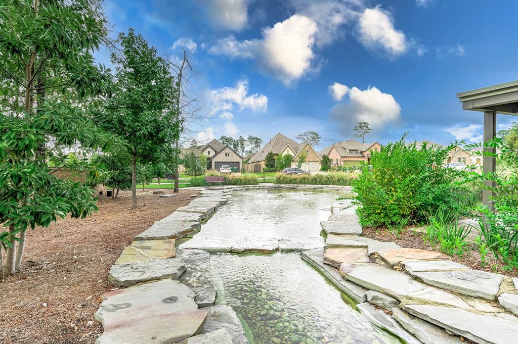 217 1 Red Petal Way, Conroe, Texas 77304, 4 Bedrooms Bedrooms, 8 Rooms Rooms,3 BathroomsBathrooms,Single-family,For Sale,Red Petal,62405222