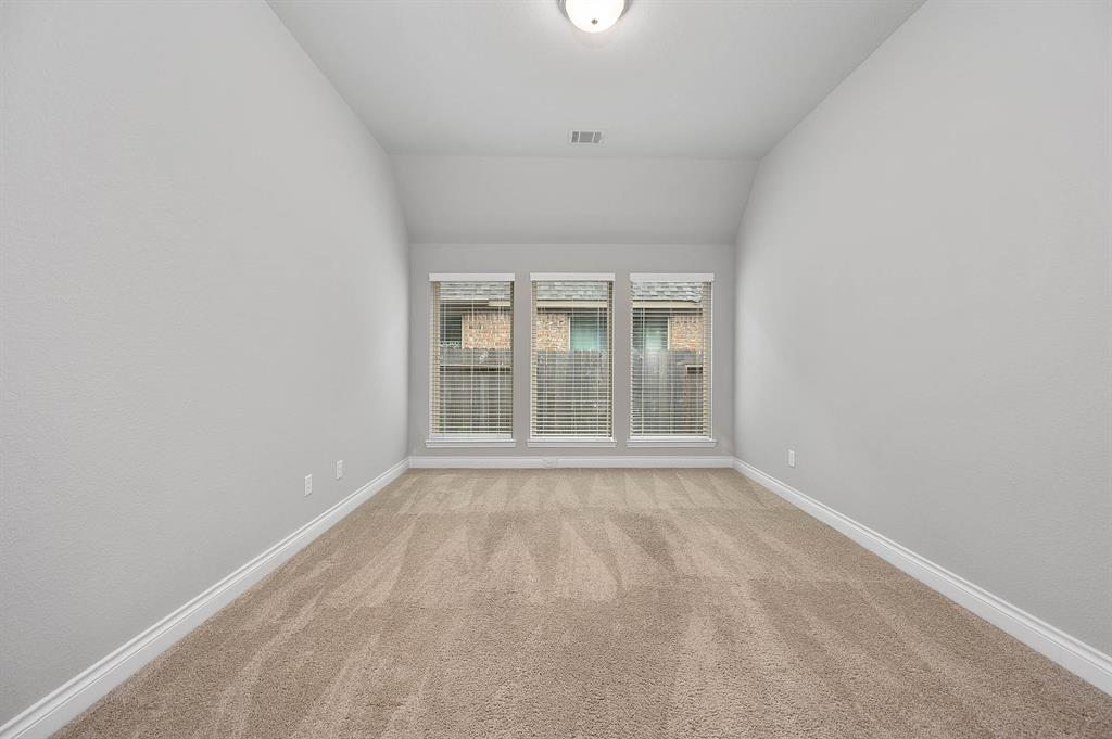 217 1 Red Petal Way, Conroe, Texas 77304, 4 Bedrooms Bedrooms, 8 Rooms Rooms,3 BathroomsBathrooms,Single-family,For Sale,Red Petal,62405222