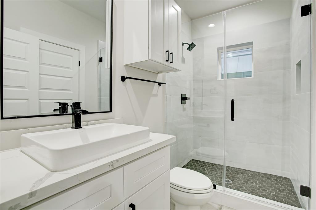 3018 4 Markle Drive, Houston, Texas 77003, 3 Bedrooms Bedrooms, 6 Rooms Rooms,3 BathroomsBathrooms,Single-family,For Sale,Markle,85703473