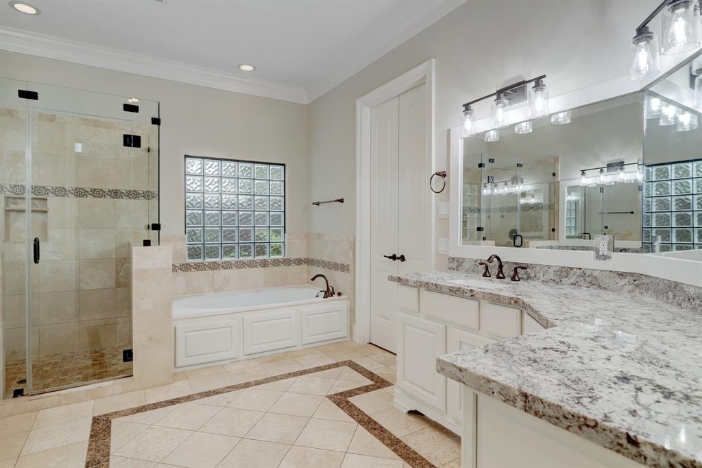 8303 2 Lorrie Drive, Houston, Texas 77025, 5 Bedrooms Bedrooms, 12 Rooms Rooms,4 BathroomsBathrooms,Single-family,For Sale,Lorrie,82269277