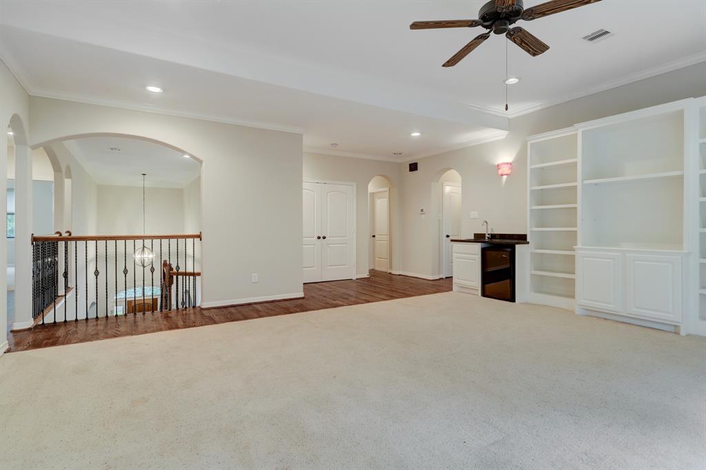 8303 2 Lorrie Drive, Houston, Texas 77025, 5 Bedrooms Bedrooms, 12 Rooms Rooms,4 BathroomsBathrooms,Single-family,For Sale,Lorrie,82269277