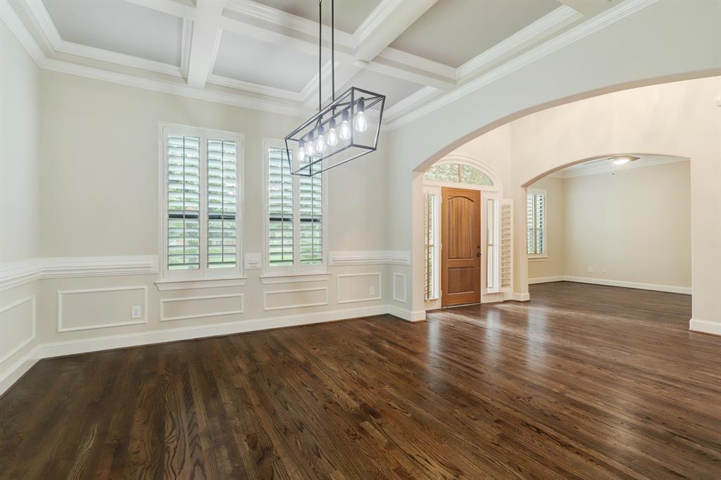8303 2 Lorrie Drive, Houston, Texas 77025, 5 Bedrooms Bedrooms, 12 Rooms Rooms,4 BathroomsBathrooms,Single-family,For Sale,Lorrie,82269277