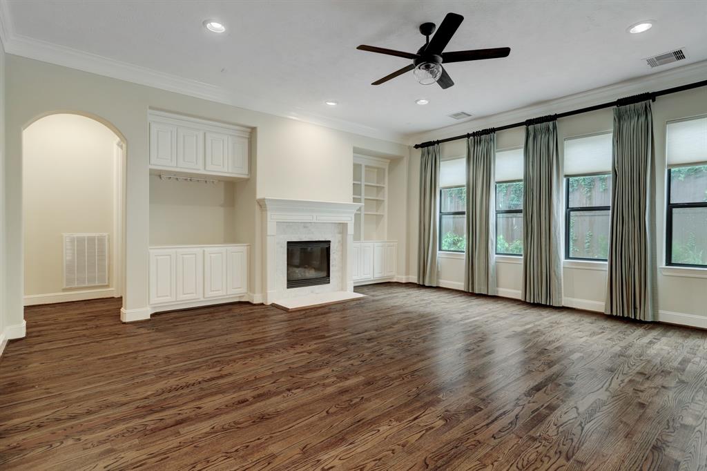 8303 2 Lorrie Drive, Houston, Texas 77025, 5 Bedrooms Bedrooms, 12 Rooms Rooms,4 BathroomsBathrooms,Single-family,For Sale,Lorrie,82269277