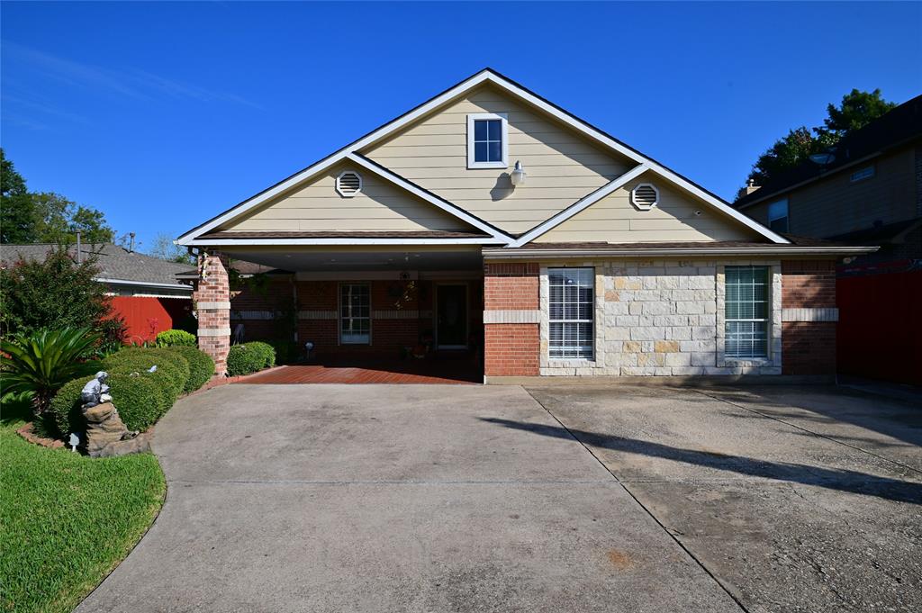 8327 2 Wetherby Lane, Houston, Texas 77075, 6 Bedrooms Bedrooms, 6 Rooms Rooms,4 BathroomsBathrooms,Single-family,For Sale,Wetherby,36450599