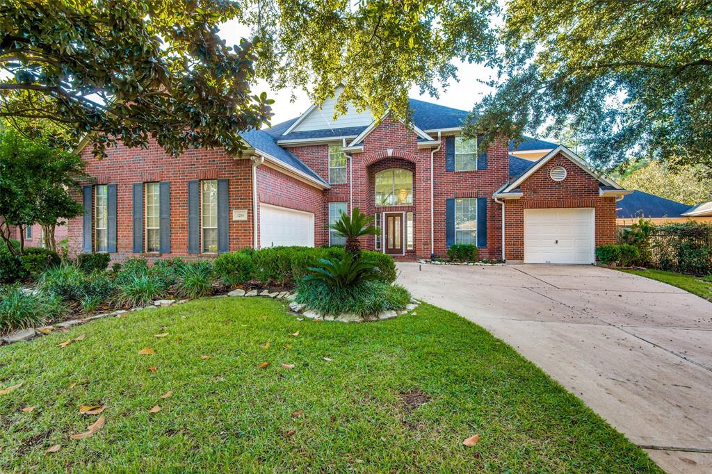 1214 2 Hurst Park Drive, Spring, Texas 77379, 5 Bedrooms Bedrooms, 13 Rooms Rooms,4 BathroomsBathrooms,Single-family,For Sale,Hurst Park,73097268