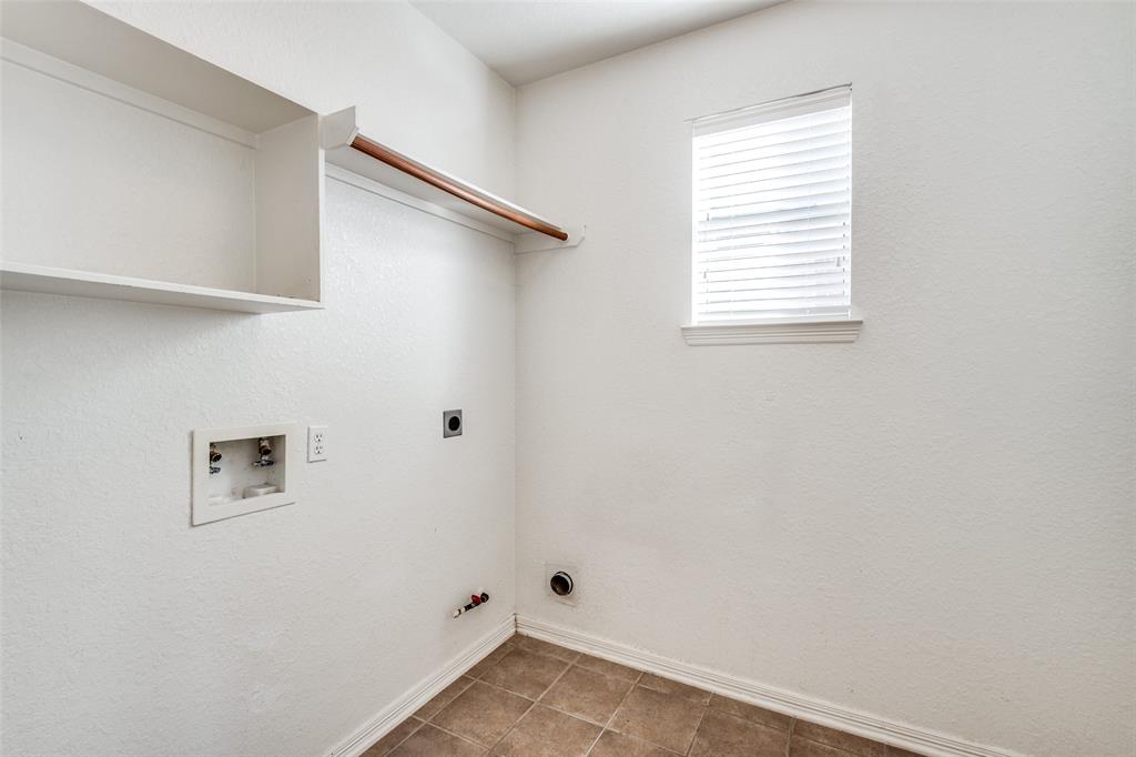 1214 2 Hurst Park Drive, Spring, Texas 77379, 5 Bedrooms Bedrooms, 13 Rooms Rooms,4 BathroomsBathrooms,Single-family,For Sale,Hurst Park,73097268